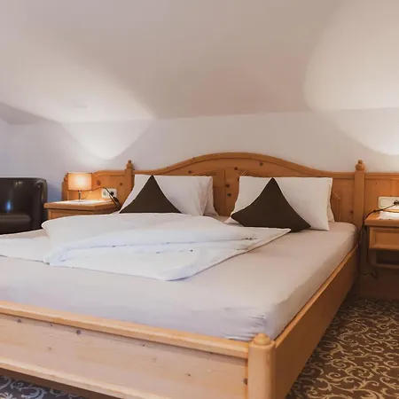 Gaestehaus Annemarie 아파트 *