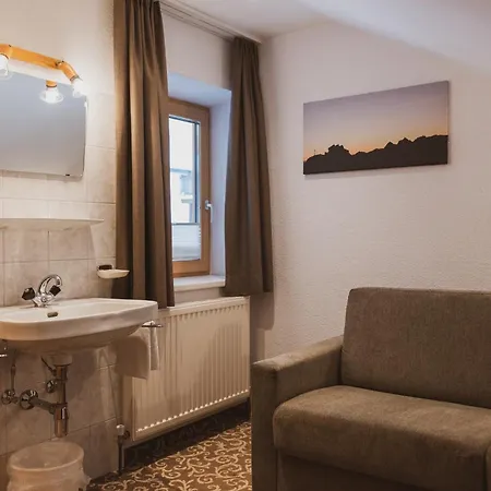 Gaestehaus Annemarie * Kauns